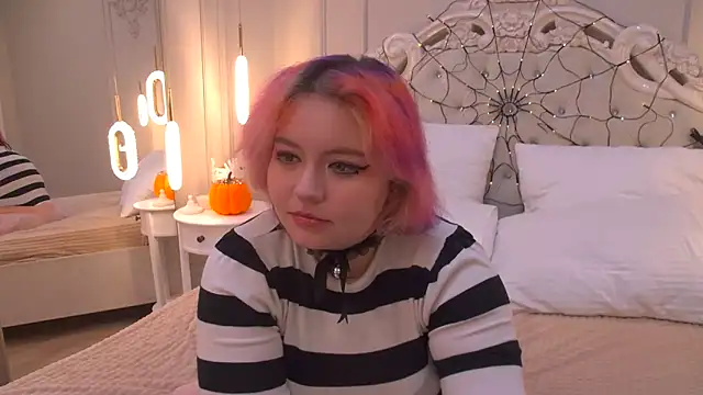 JennyBloom online show from 8, 11, 2025