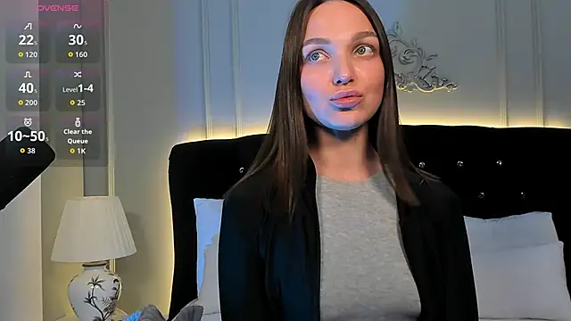 Vivian Vance online show from 5, 11, 2025