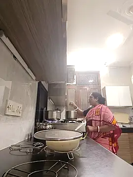 Hot-Sana2 online show from 16, 4, 2026