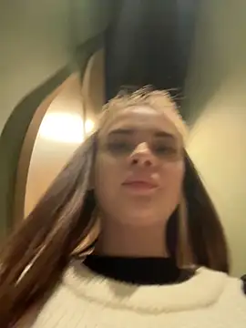 Snapshot of KristiRich chatting on 14, 11, 2025 KristiRich online show from 14, 11, 2025