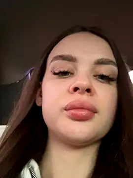 Snapshot of KristiRich chatting on 5, 11, 2025 KristiRich online show from 5, 11, 2025