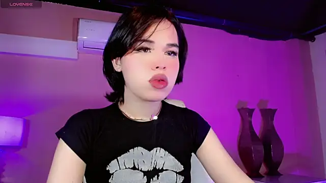 ClaudiaSophia online show from 3, 12, 2025