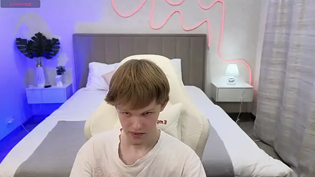 Fakeangel87 online show from 2, 11, 2025