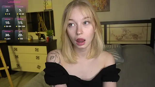 ShanelTunon online show from 9, 11, 2025