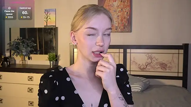 ShanelTunon online show from 19, 11, 2025