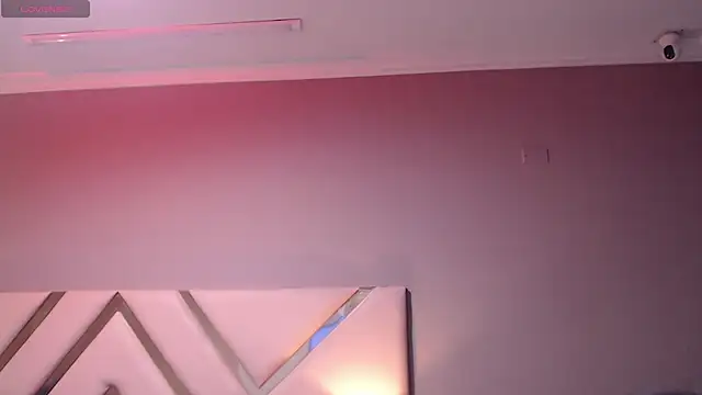 GiselJones online show from 21, 11, 2025