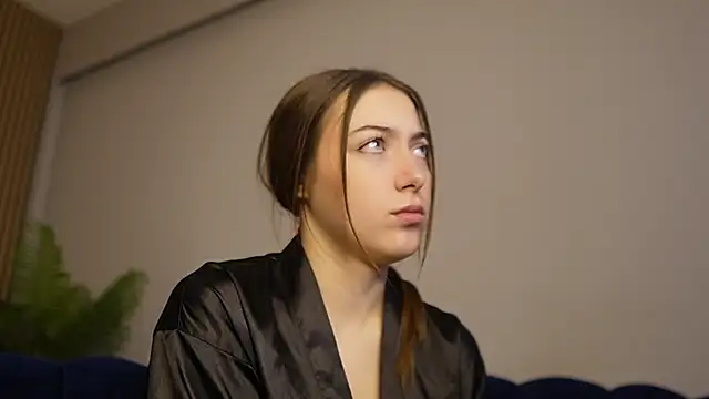 aaylinn x online show from 8, 11, 2025