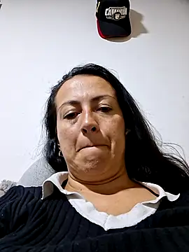 Lauryn Jones online show from 1, 6, 2026