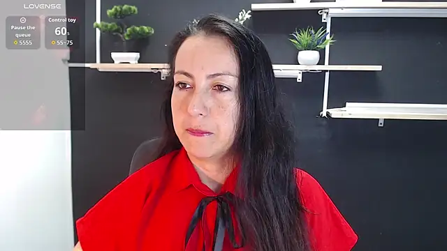 Lauryn Jones online show from 15, 5, 2026