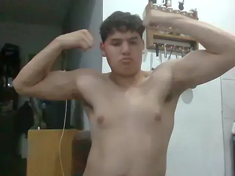 Myboy0020 online show from 24, 11, 2025