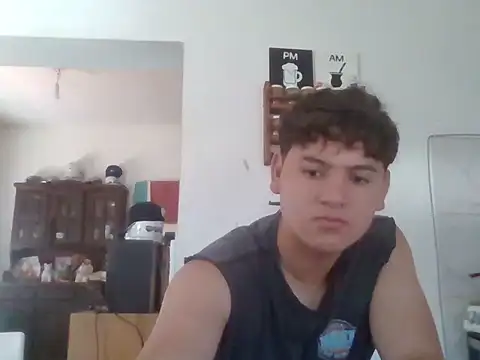 Myboy0020 online show from 17, 12, 2025