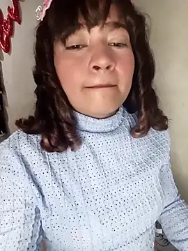 Snapshot of alexa_gom chatting on 3, 11, 2025 alexa gom online show from 3, 11, 2025