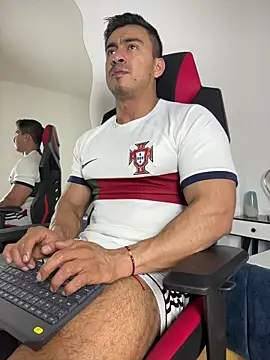 Chris Clarck online show from 17, 11, 2025