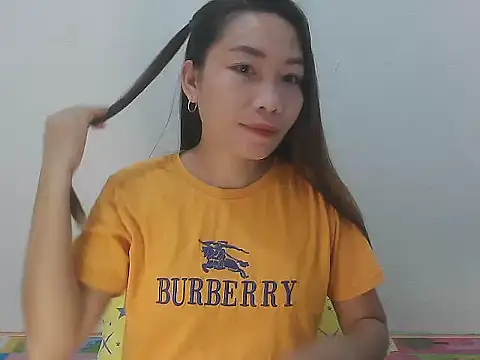 Wild hot Lyn online show from 23, 11, 2025