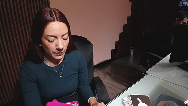 Snapshot of desk_desire chatting on 20, 2, 2026 desk desire online show from 20, 2, 2026