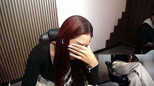 Snapshot of desk_desire chatting on 16, 1, 2026 desk desire online show from 16, 1, 2026