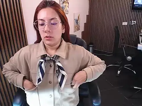 desk desire online show from 10, 11, 2025