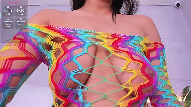 Violettaevans  online show from 1, 12, 2025