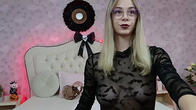 GracieCute online show from 30, 10, 2025