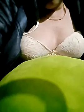 small-house123 online show from 14, 11, 2025