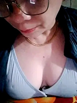 small-house123 online show from 3, 2, 2026