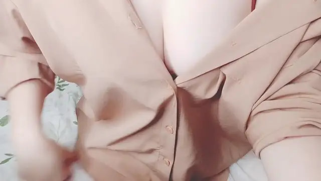 Sunny-Aurora online show from 8, 11, 2025