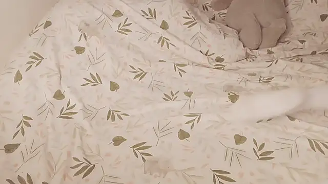 Sunny-Aurora online show from 19, 11, 2025