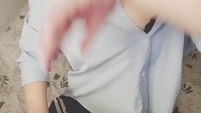 Sunny-Aurora online show from 23, 11, 2025