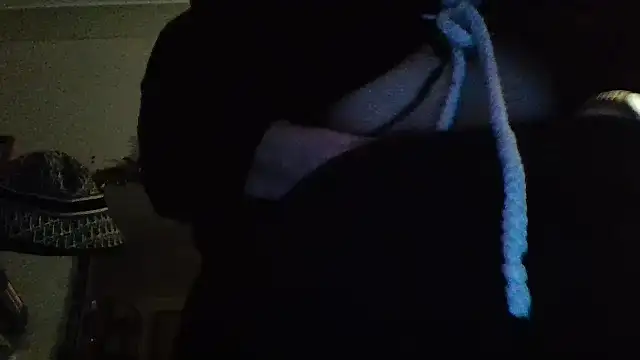 jigglethaypussi online show from 1, 12, 2025