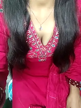 Snapshot of Hey_shiviii chatting on 14, 2, 2026 Hey shiviii online show from 14, 2, 2026