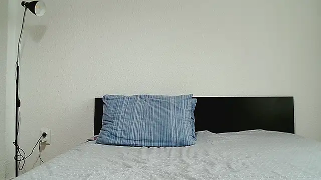 Snapshot of CharmingPearl chatting on 7, 11, 2025 CharmingPearl online show from 7, 11, 2025