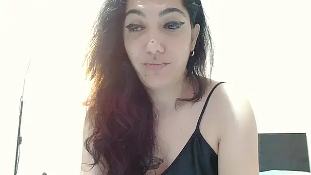 Snapshot of CharmingPearl chatting on 5, 11, 2025 CharmingPearl online show from 5, 11, 2025