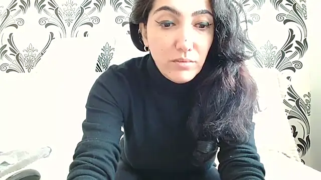 CharmingPearl online show from 4, 3, 2026