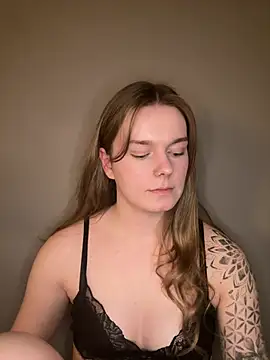 LisaFreierxx online show from 13, 4, 2026