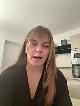 Snapshot of LisaFreierxx chatting on 8, 8, 2026 LisaFreierxx online show from 8, 8, 2026