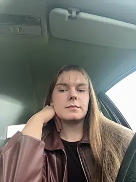 LisaFreierxx online show from 7, 5, 2026