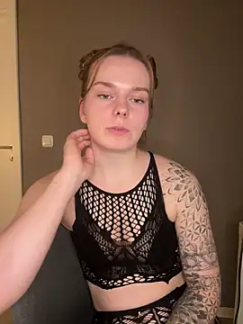 LisaFreierxx online show from 24, 2, 2026