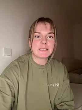 LisaFreierxx online show from 9, 5, 2026