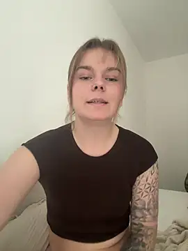 Snapshot of LisaFreierxx chatting on 3, 6, 2026 LisaFreierxx online show from 3, 6, 2026