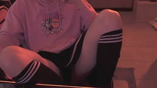 Snapshot of Liv_shy666 chatting on 1, 11, 2025 Liv shy666 online show from 1, 11, 2025