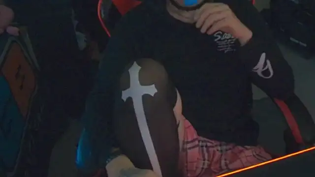 Snapshot of Liv_shy666 chatting on 6, 11, 2025 Liv shy666 online show from 6, 11, 2025