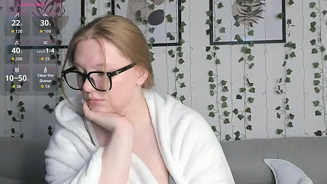 victoria pum  online show from 6, 11, 2025