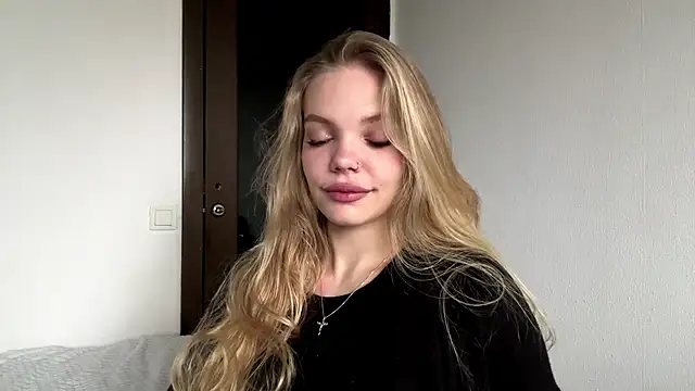 SweetAmelia69 online show from 23, 11, 2025