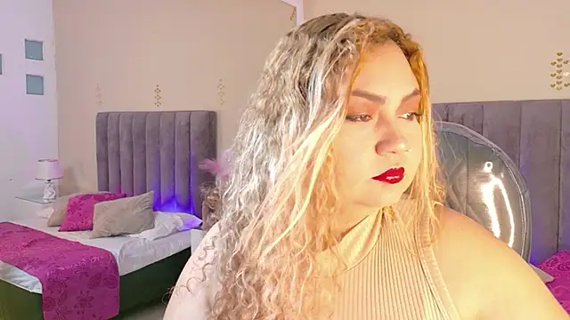 Sweet Rosee  online show from 17, 12, 2025