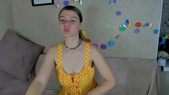 Zorianaa online show from 4, 7, 2026