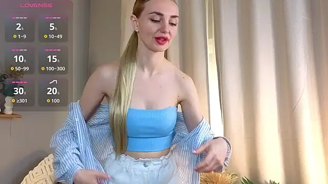 Carollina  online show from 13, 11, 2025