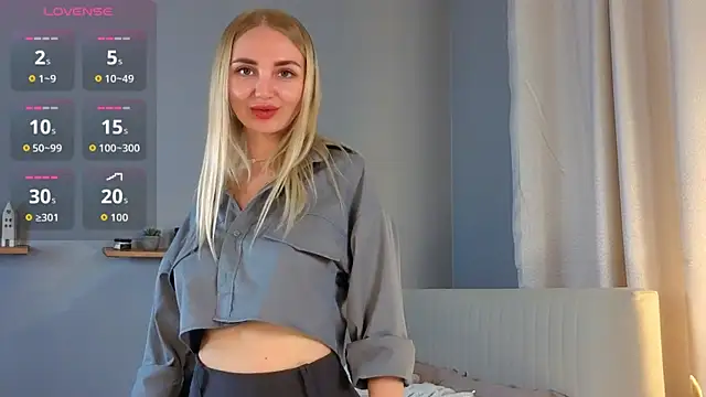 Carollina  online show from 17, 11, 2025