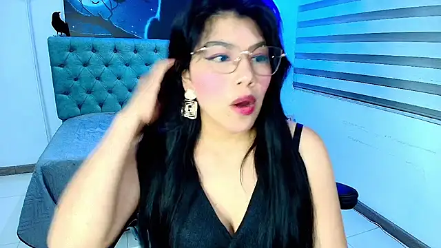 EsmeraldaChantre online show from 11, 11, 2025