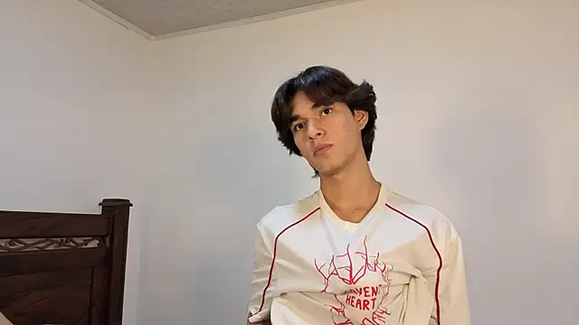 Snapshot of Raven_Eclipse chatting on 2, 12, 2025 Raven Eclipse online show from 2, 12, 2025