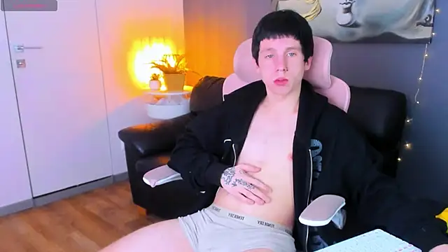 CutieKai  online show from 10, 4, 2026